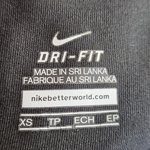 Nike Women's Black Dri-FIT Woven 2-in-1 Training Sports Tank Top, Size XS - Picture 6 of 6